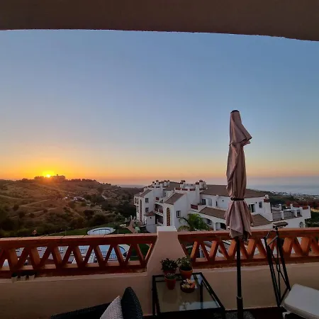 Elegant With Fantastic Views At The Of Calahonda