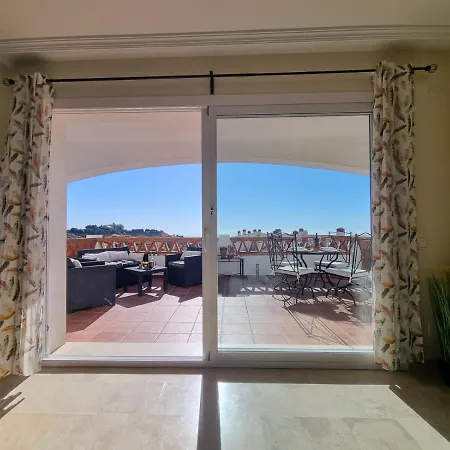 Appartement Elegant With Fantastic Views At The Of Calahonda *