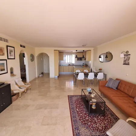 Elegant With Fantastic Views At The Of Calahonda