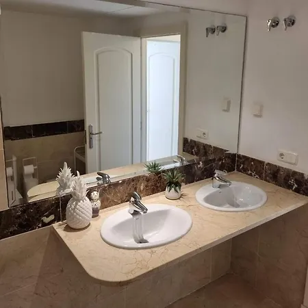 Elegant With Fantastic Views At The Of Calahonda