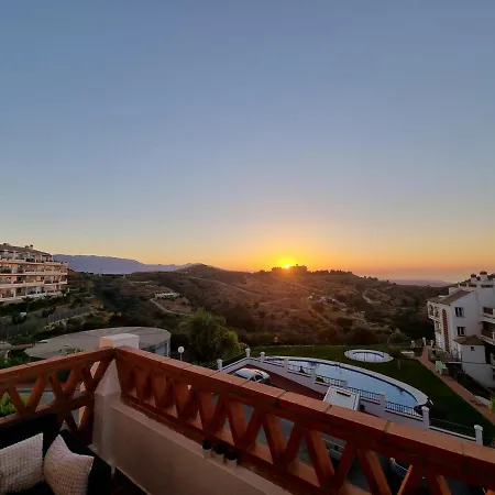 Elegant With Fantastic Views At The Of Calahonda * Sitio de Calahonda